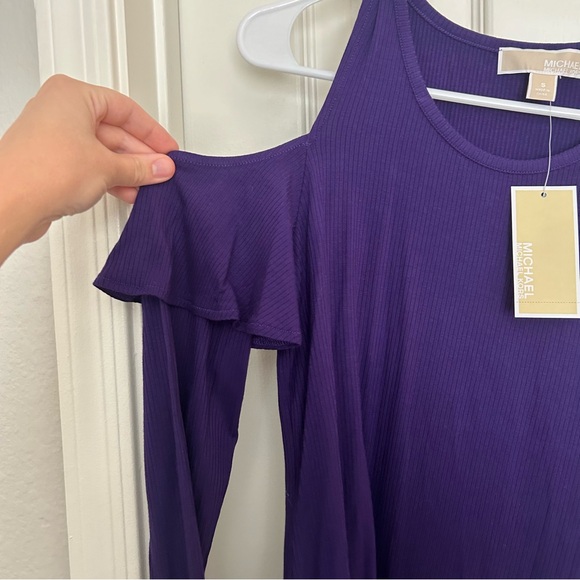 NWT Michael Kors Purple Ribbed Ruffle Cold Shoulder Top - Picture 3 of 16